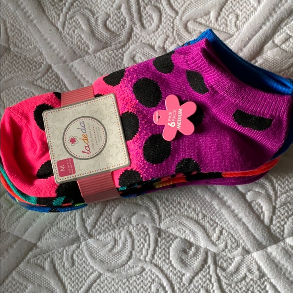 La de da 6 pair no show bright colored socks